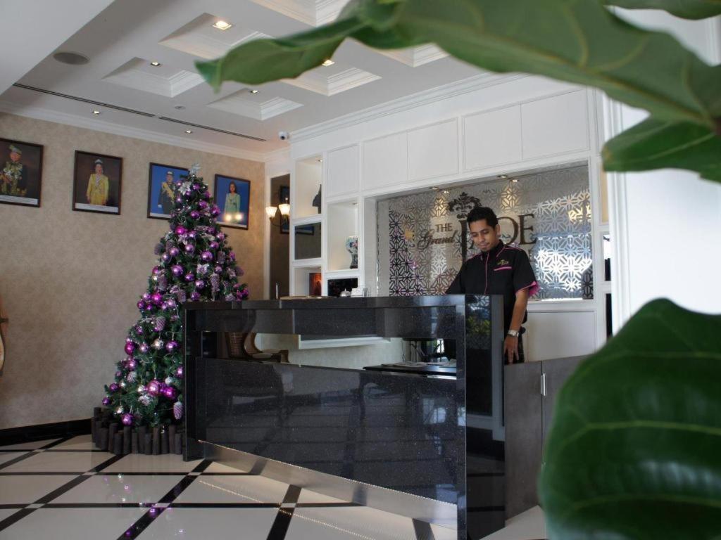 Hotel Zamburger Grand Jade Τζόχορ Μπάχρου Εξωτερικό φωτογραφία