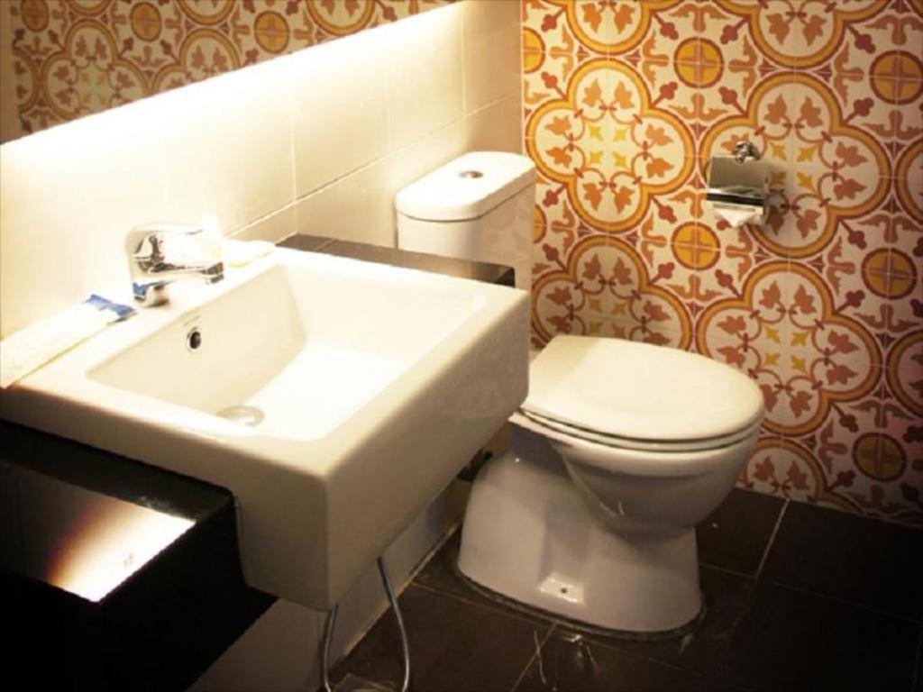 Hotel Zamburger Grand Jade Τζόχορ Μπάχρου Εξωτερικό φωτογραφία